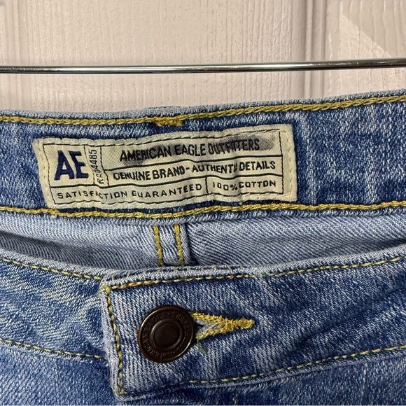 American Eagle Outfitters Blue Boot Cut Jeans Size 10 GUC - Picture 2 of 4